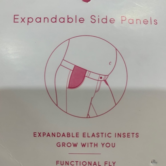 Isabel Maternity Denim Shorts - Picture 4 of 4